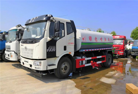 國(guó)六13噸解放J6灑水車(chē)
